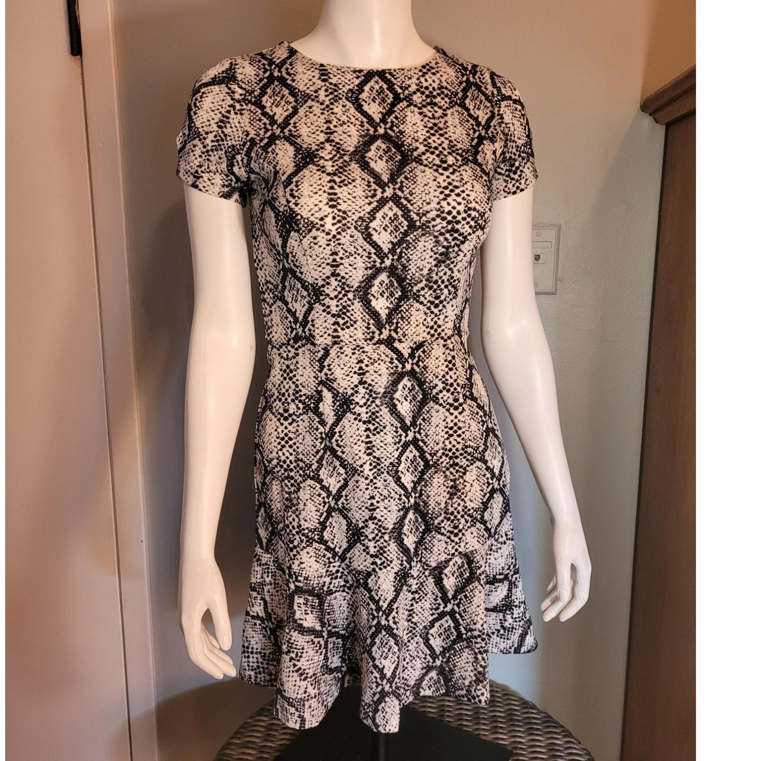 LOVE...ADY Snakeskin Print Fit & Flare Dress Sz Small Fit & Flare Indie Mature