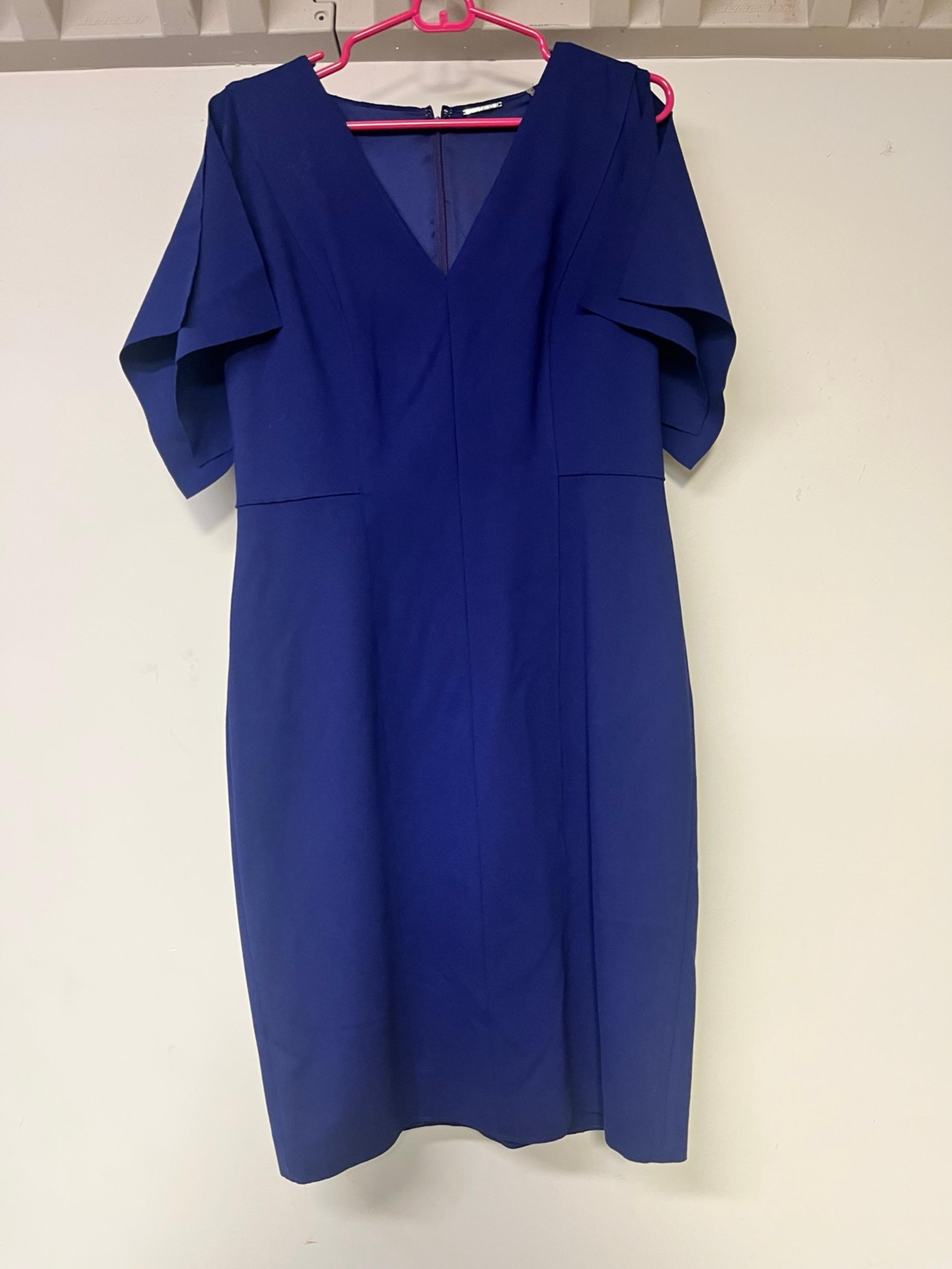 Elie Tahari Size 12 Women’s Navy Blue off the shoulder midi dress
