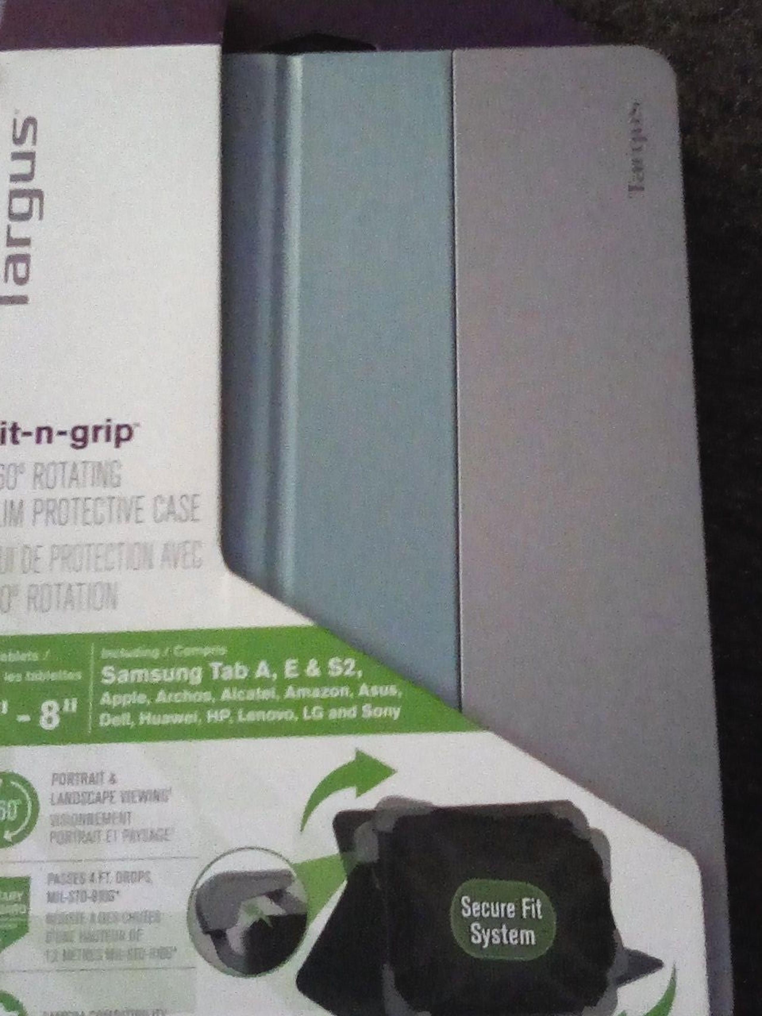 7" -8" tablet case open box**never used