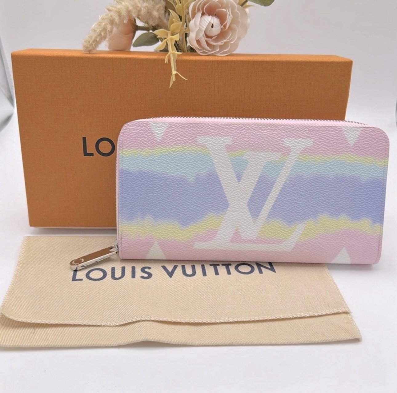 EXCLUSIVE LV Escale Monogram Pastel Pink Large Wallet - PRICE FIRM