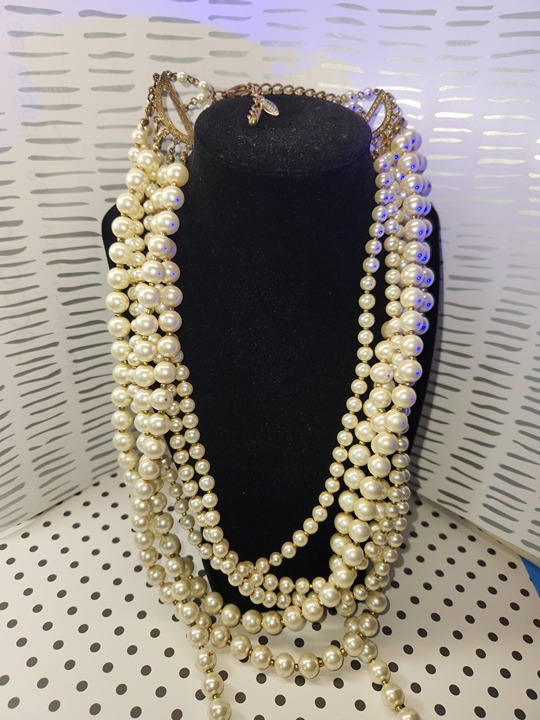 #2145, RARE, SIGNED NATASHA SCHWEITZER 8- LAYER, GENUINE PEARLS