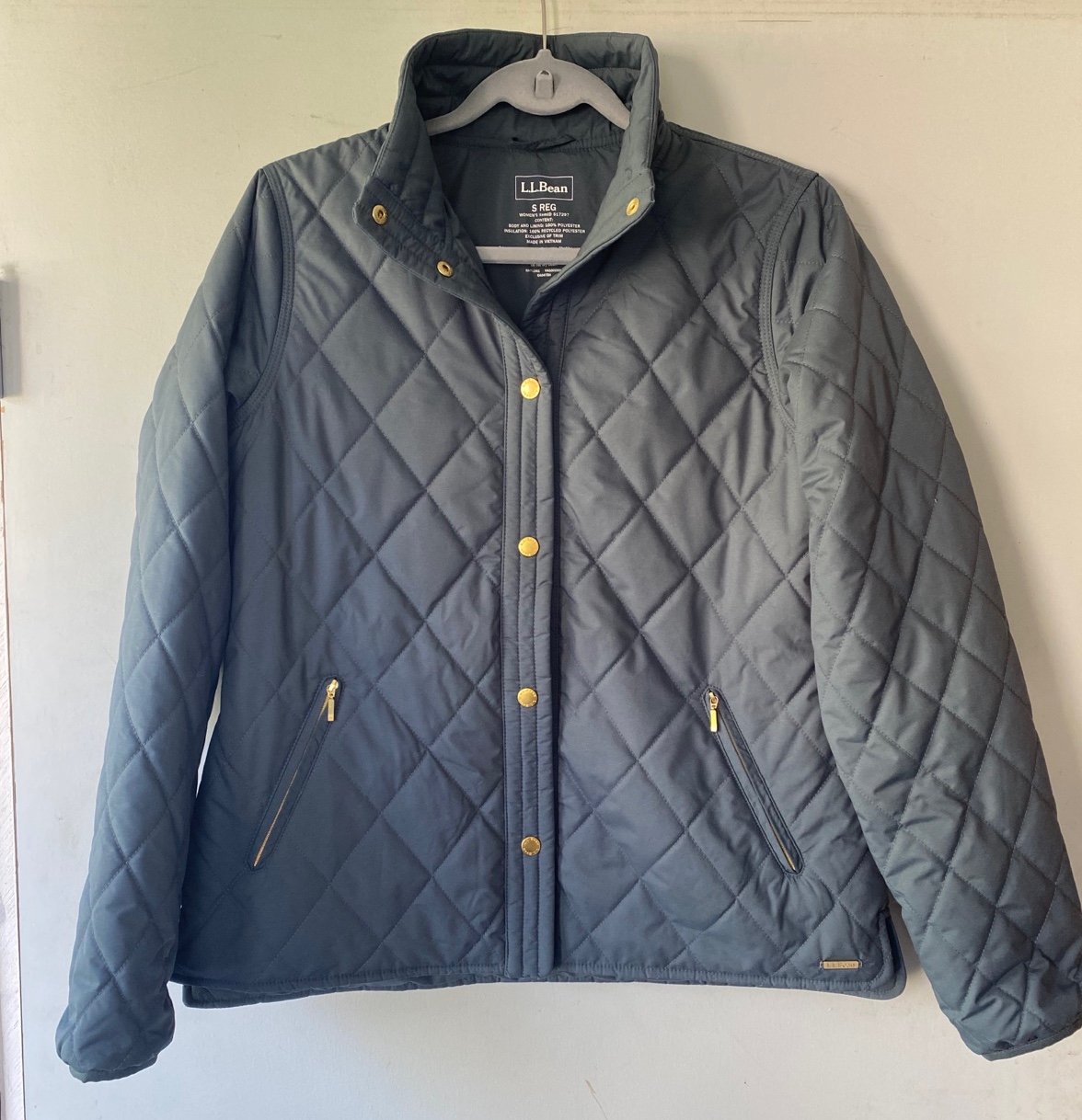 Woman’s Size Small L.L. Bean Cozy Puffer Jacket with Light Insulation Blue