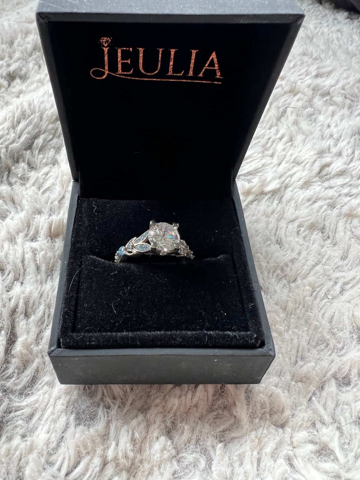 Jeulia Butterfly Ring