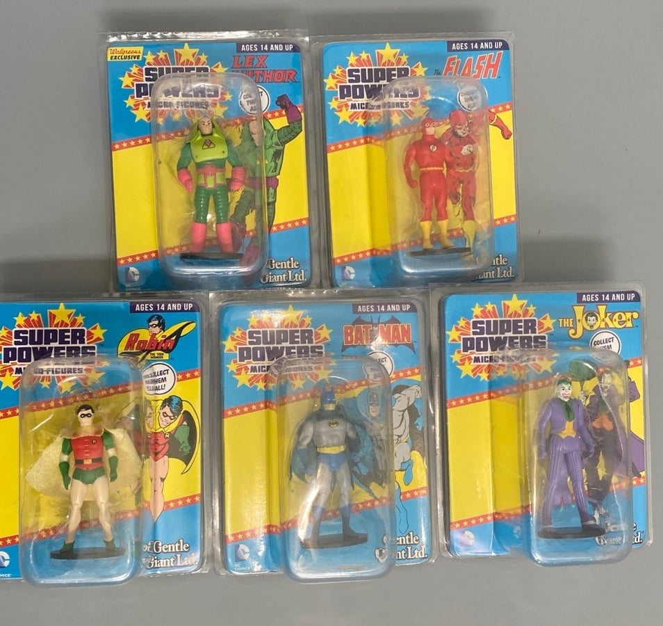 DC Super Powers  (2016) Walgreens Exclusive Gentle Giant Micro-Figure