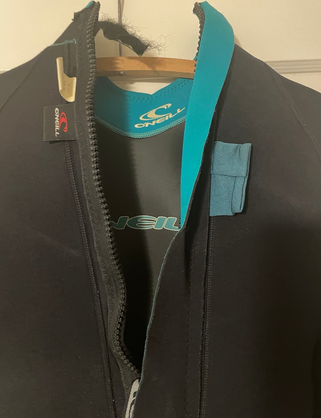 O’Neill Full Suit Wet Suit Women’s Size 6 Black