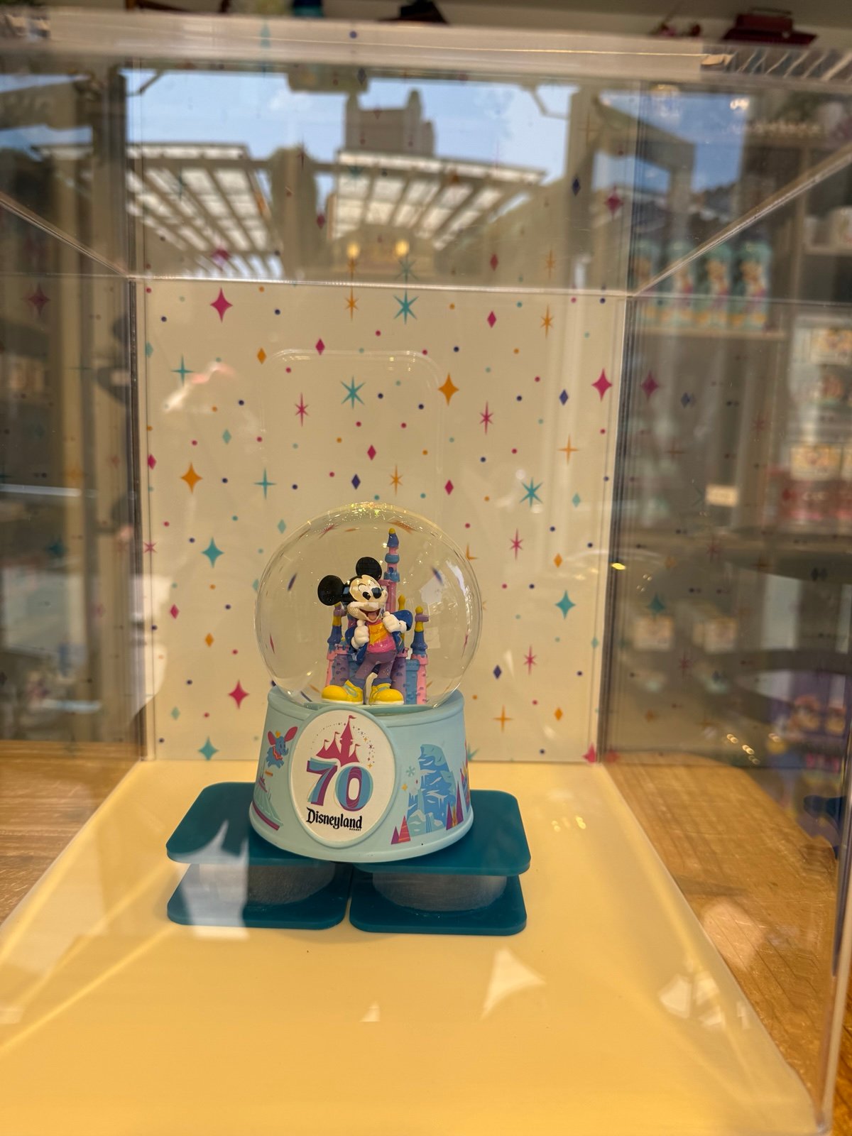 Disneyland Mickey Snowglobe
