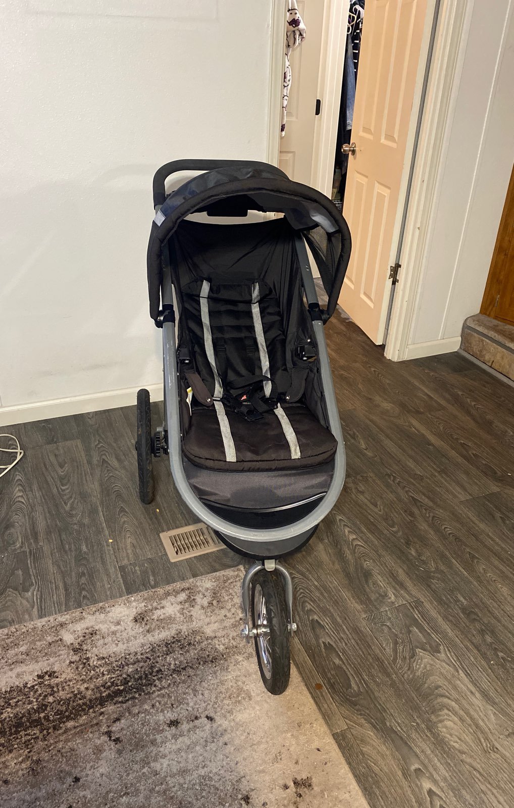 jogging stroller