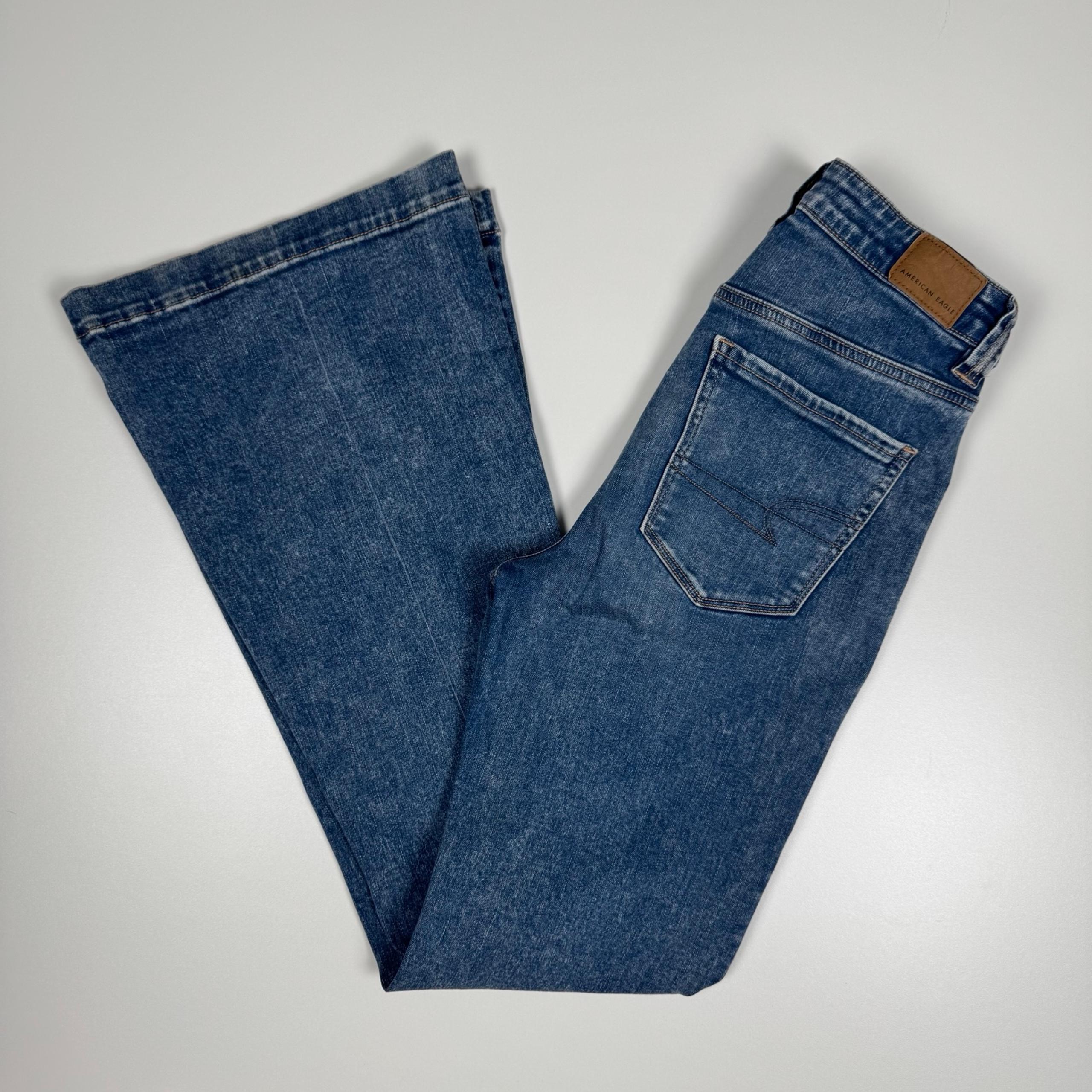 American Eagle Next Level Stretch Super Hi-Rise Flare Denim Jeans Women’s Size 6
