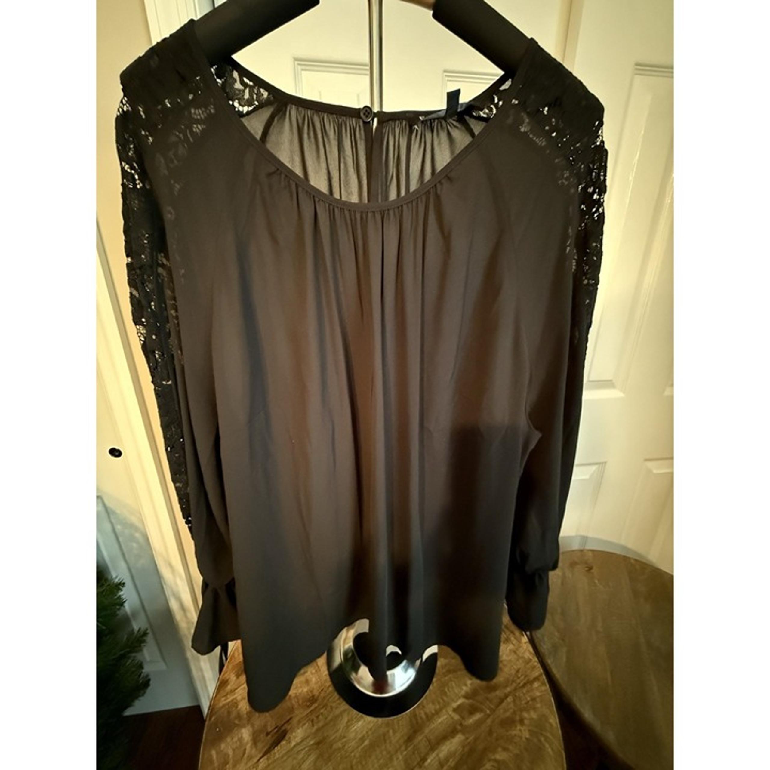 Eloquii Women's Black Long Sleeve Lace and Sheer Blouse Size 18/20