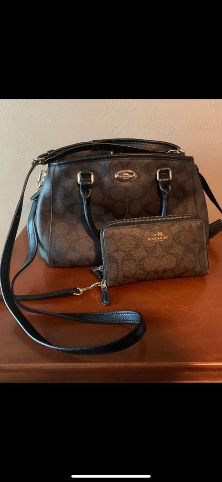 Coach purse and wallet set