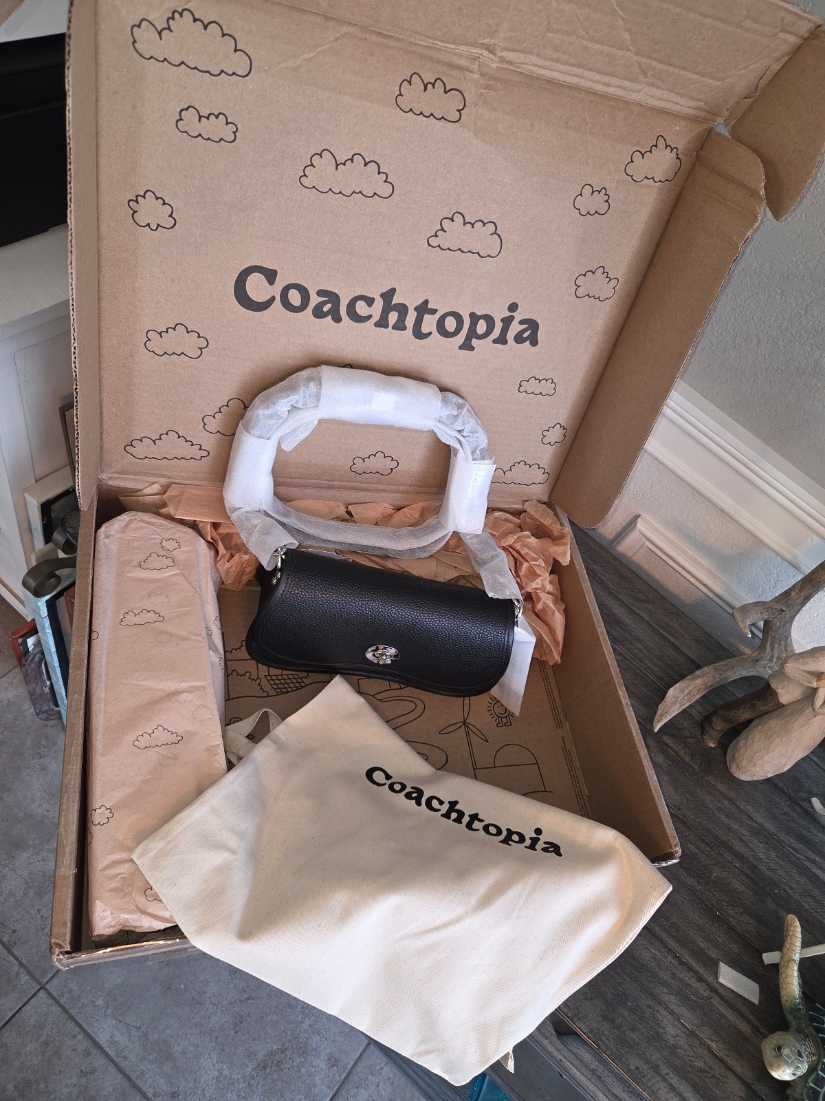 Coachtopia black dinky wave new with tags and original packing