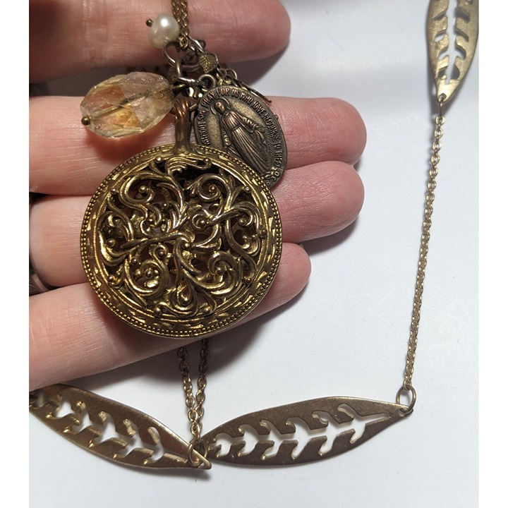 Vintage Floral Filigree Prayer Necklace