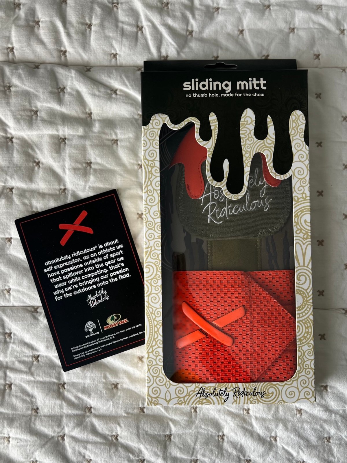 NIB - Absolutely Ridiculous Sliding Mitt - Mossy Oak Collab