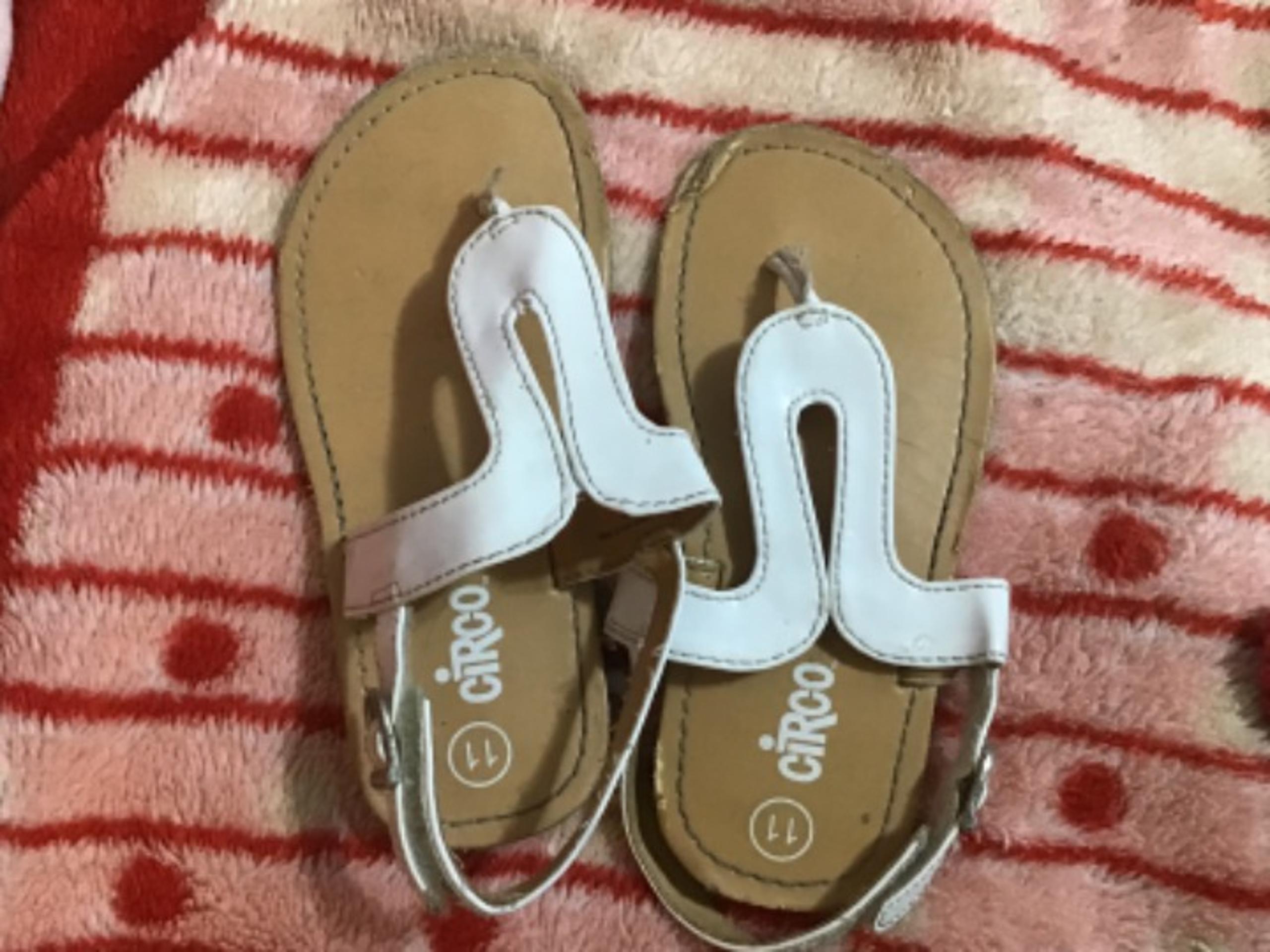 Circo Flip Flops
