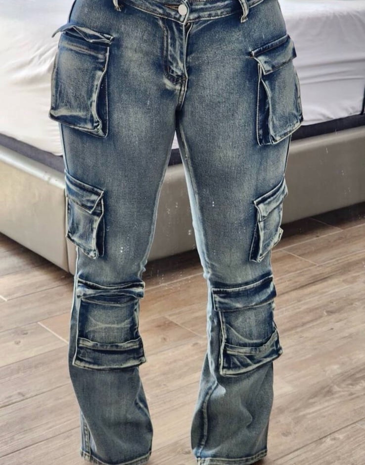 Women’s Jeans Multiple Pockets