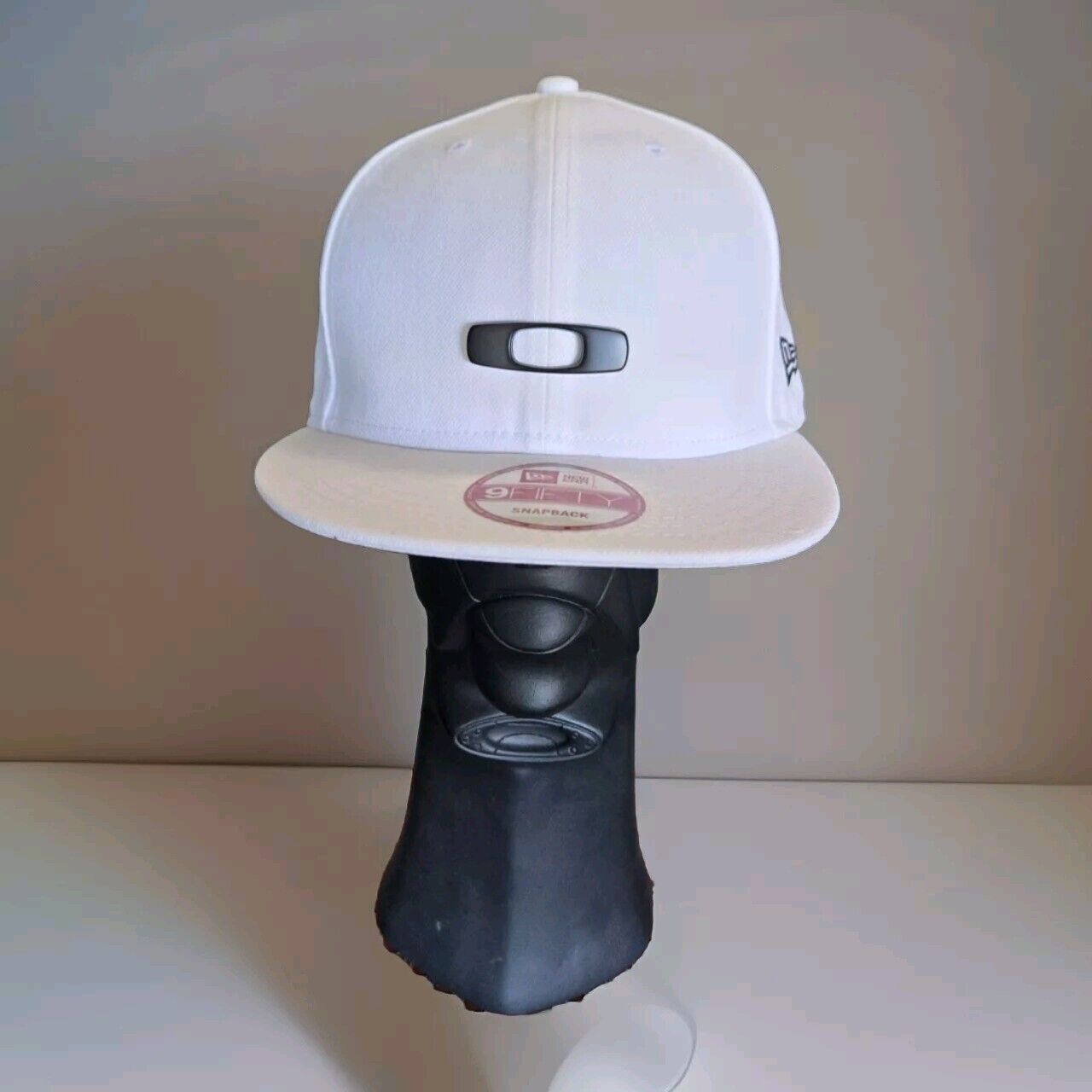 NWT Original 2011 Oakley Metal Gascan O-djustable Black Logo Hat Cap New Era Y2K