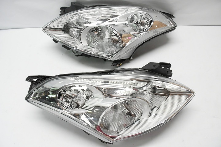 10-12 Nissan Altima Sedan CHROME/ CLEAR
