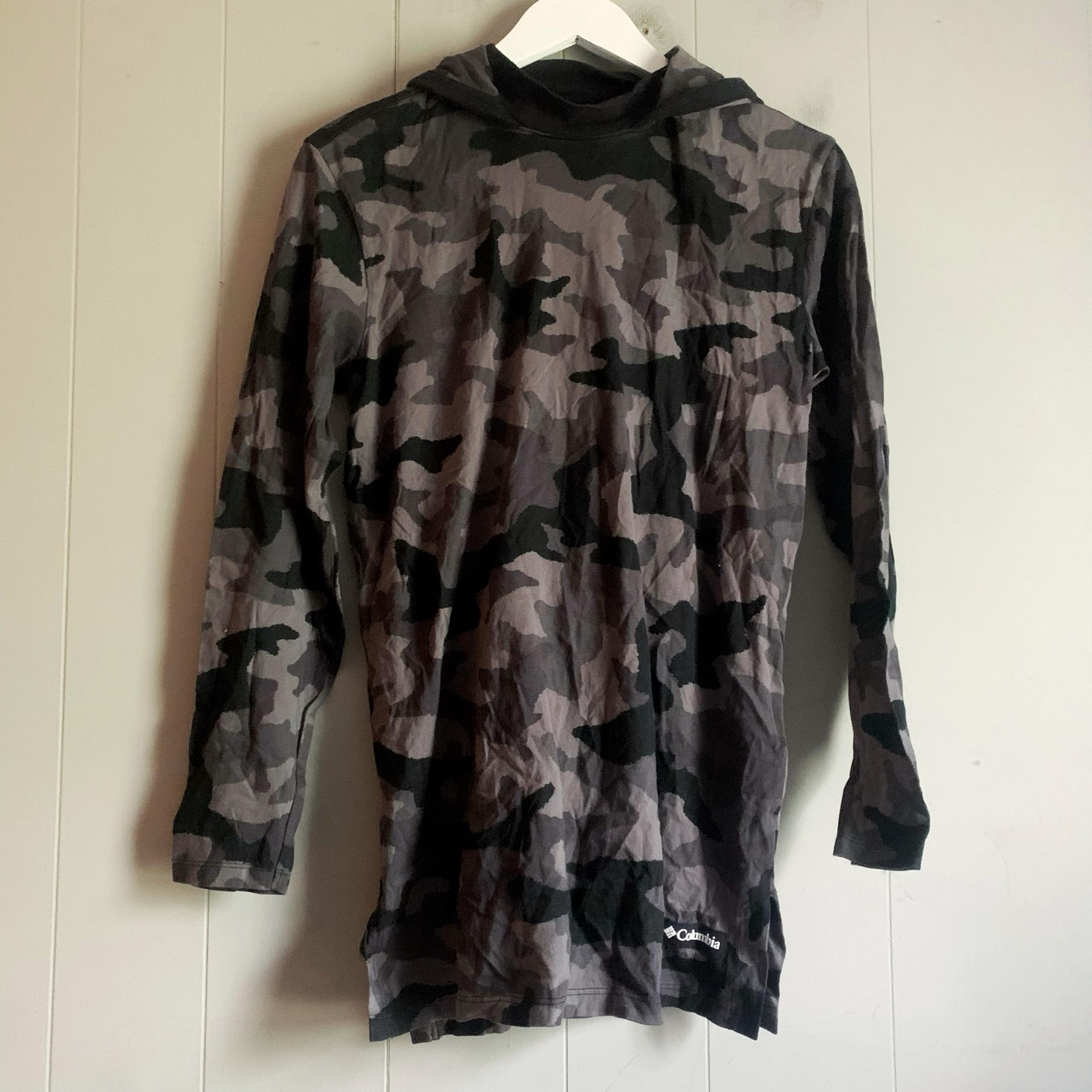 Columbia Women's Lodge Hooded Tunic Cotton Shirt Black & Gray Camo Size Medium