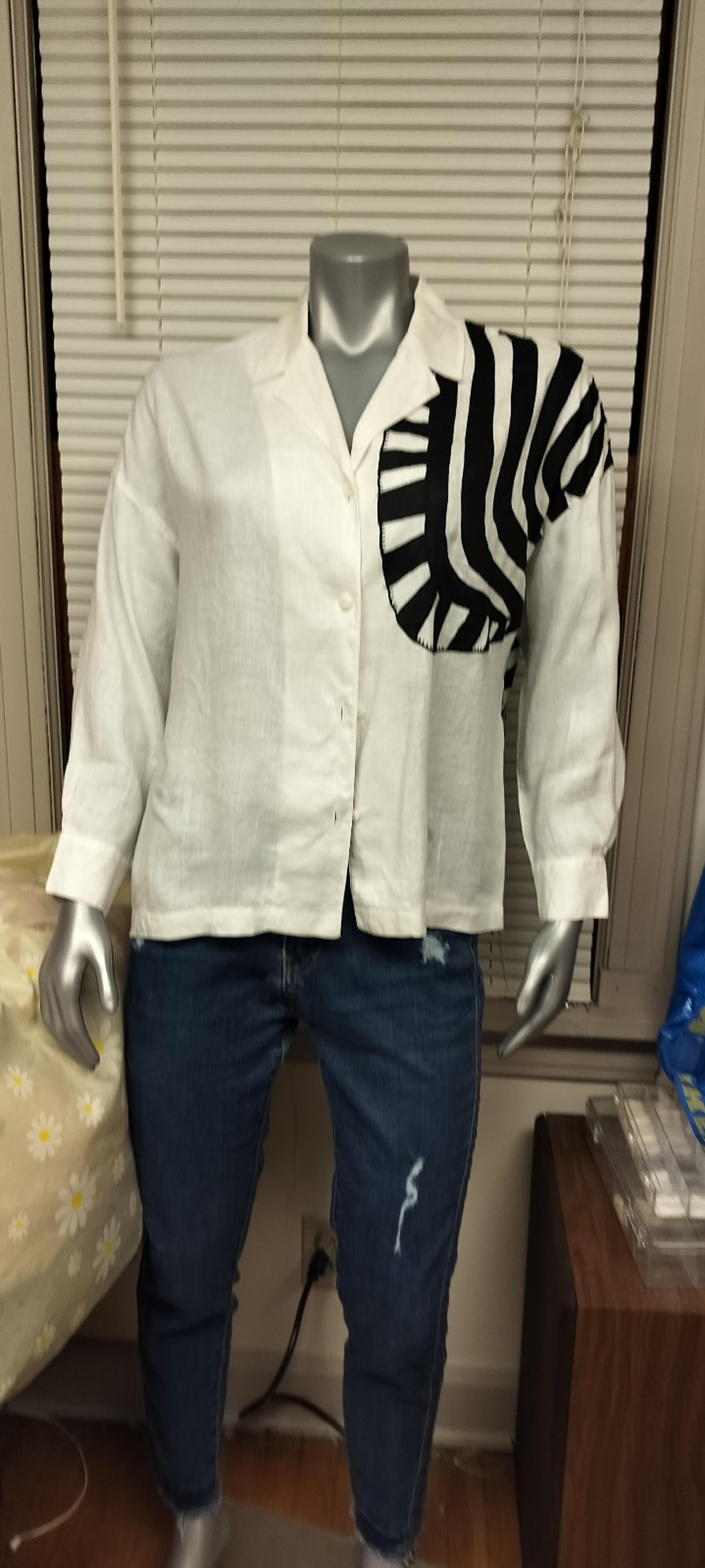 Linda Allard Ellen Tracy Linen Blouse