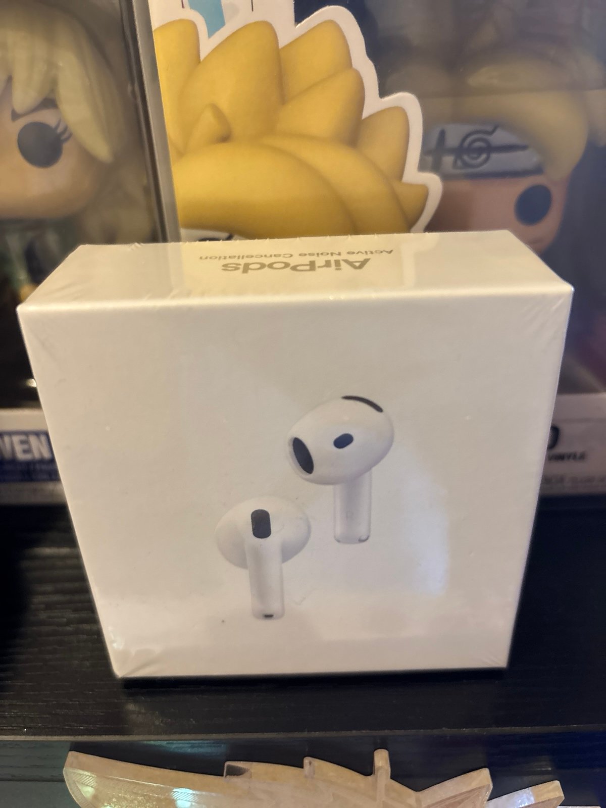Apple AirPods 4 NEW