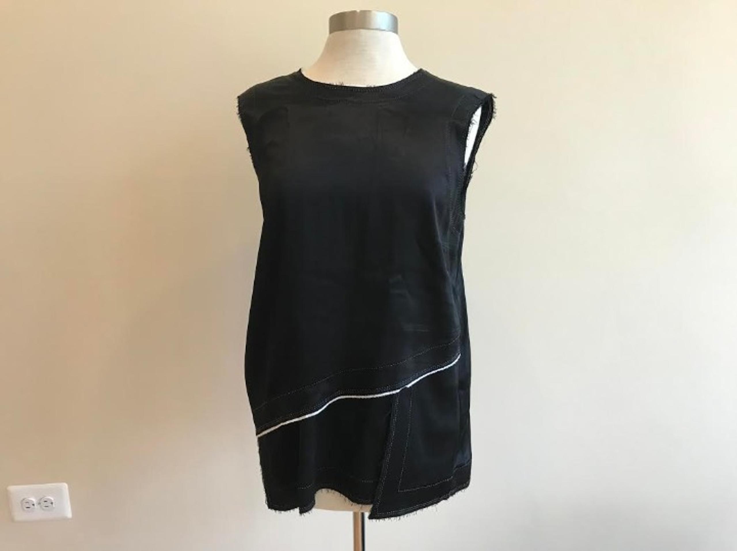 DKNY tunic tank top like new black