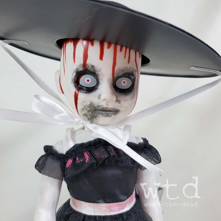 Living Dead Dolls Series 22 Goria Mezco 93204 | eBay