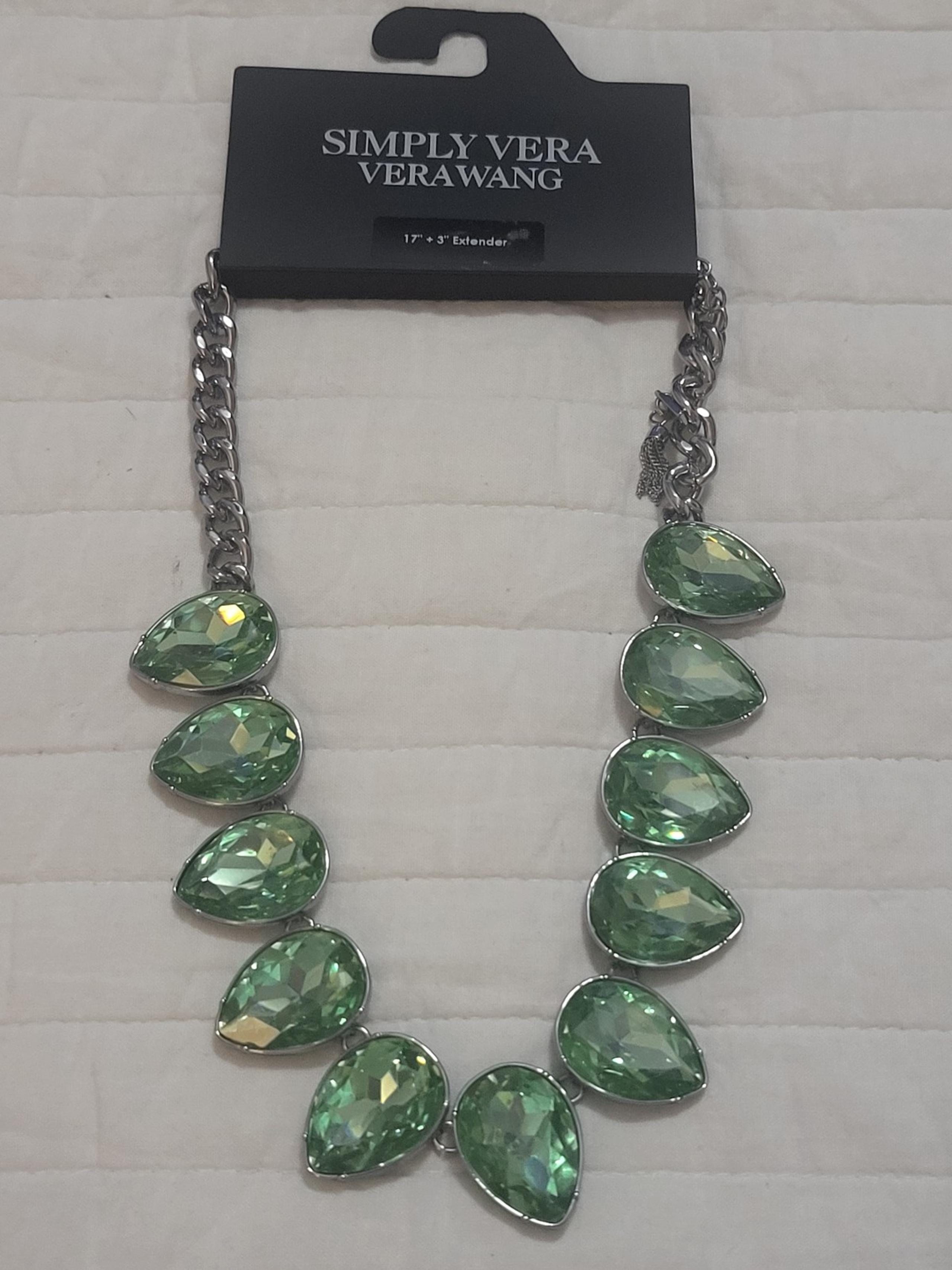 Simply Vera Vera Wang Green Stone Necklace NWT RETAIL 38