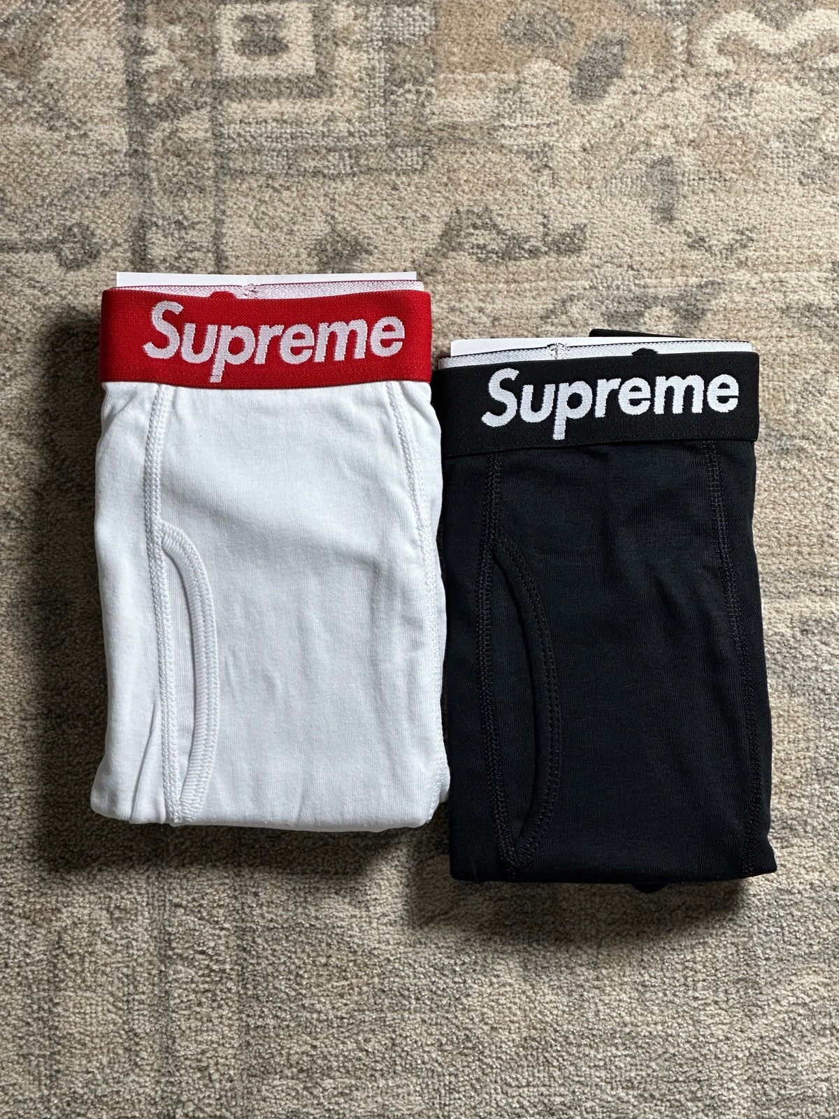 2-Pack Supreme Hanes Boxers - M