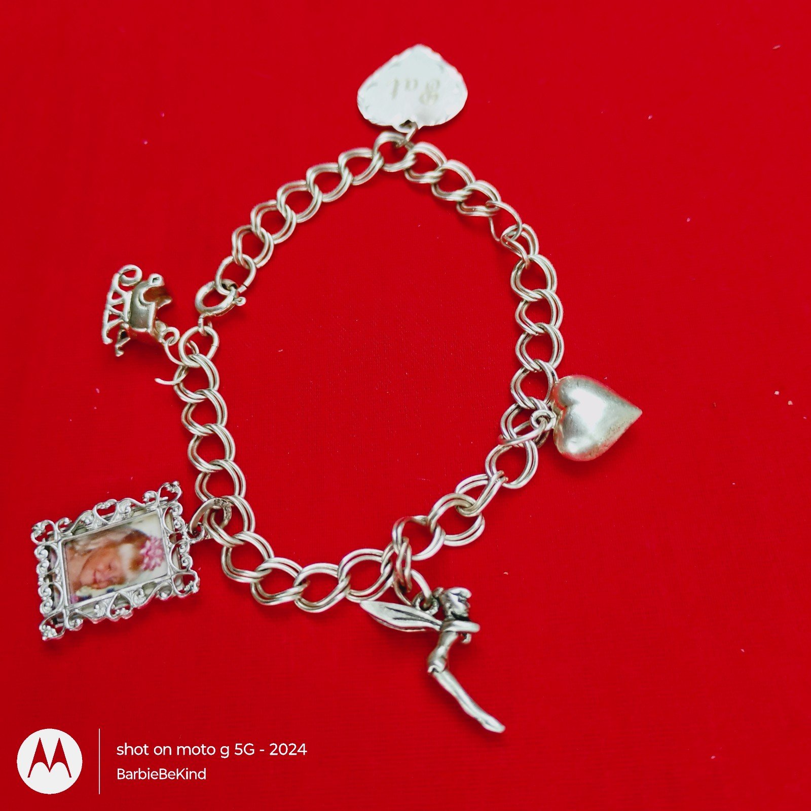 Vtg. One of a Kind Sterling Linked Charm Bracelet with 5 Sterling Silver Charms!