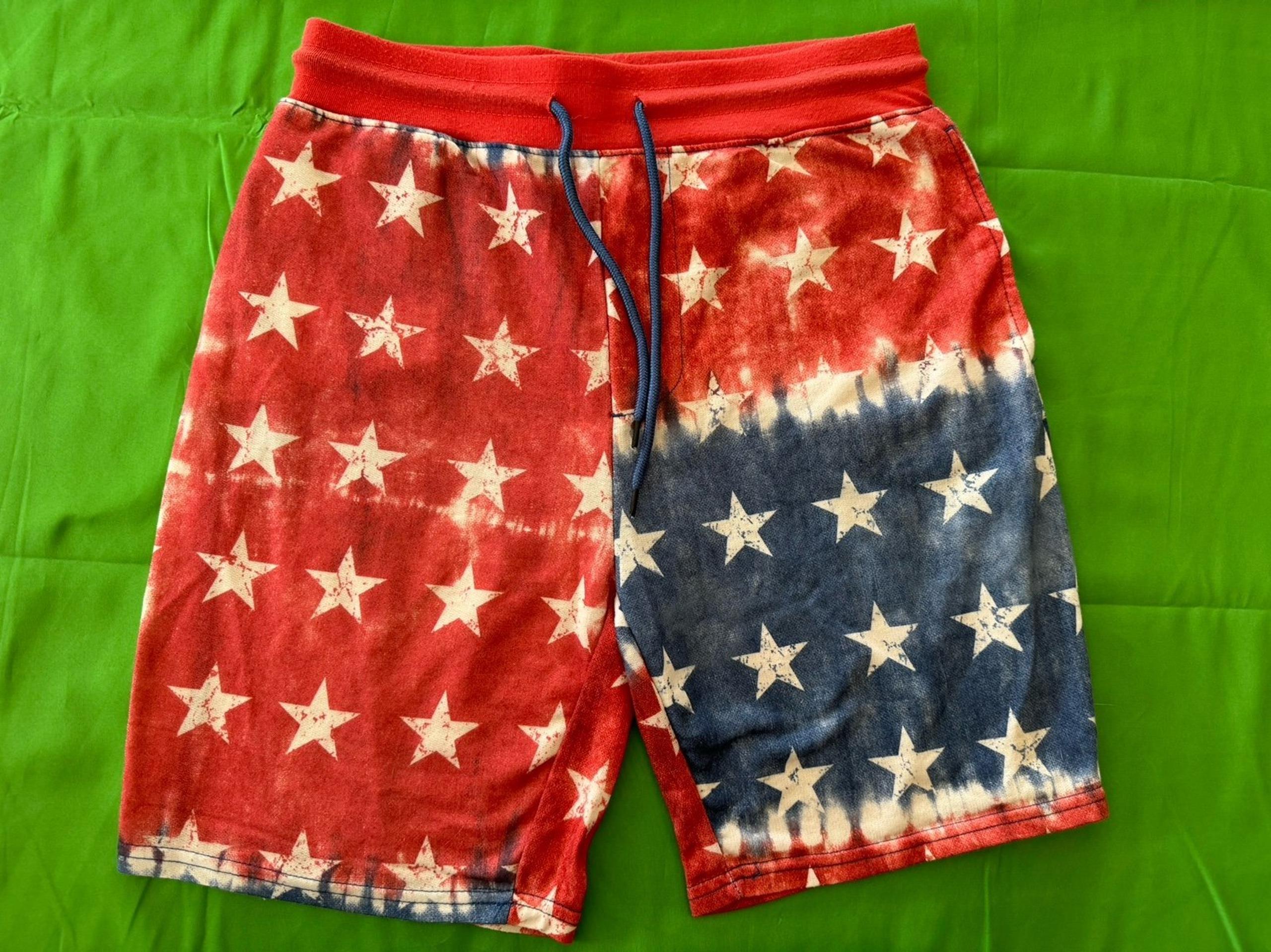 Men’s No Boundaries American Flag, 4th of July shorts Size Small