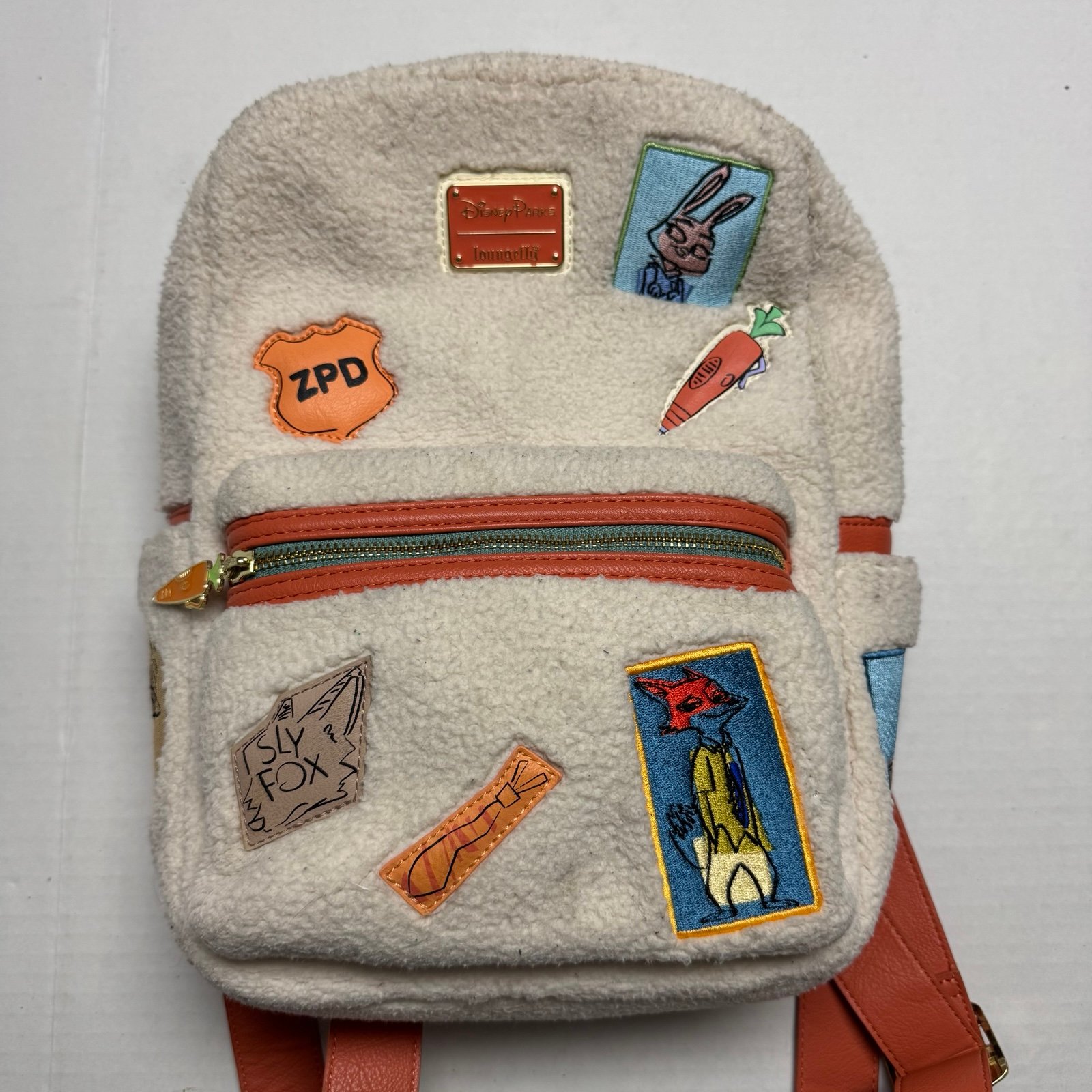 Lounge Fly Disney Zootopia Backpack Small (13 x9 x4 )