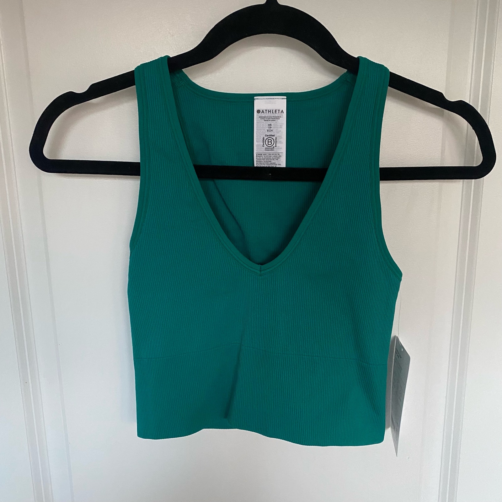 Athleta Women's Aurora Crop Rib Tank Top size XS V Neck Aqua Green Blue NWT's