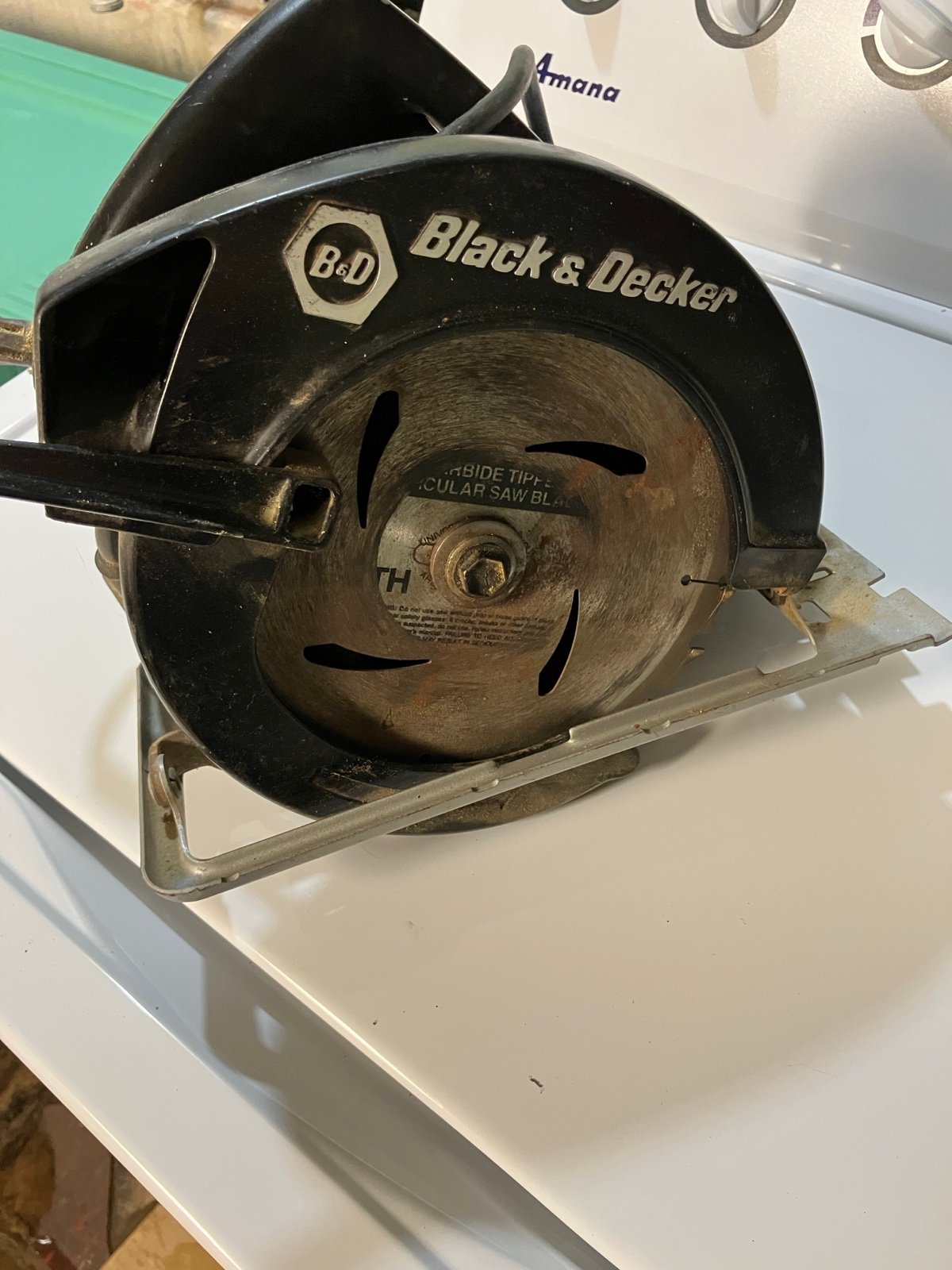 Black and Decker circular saw