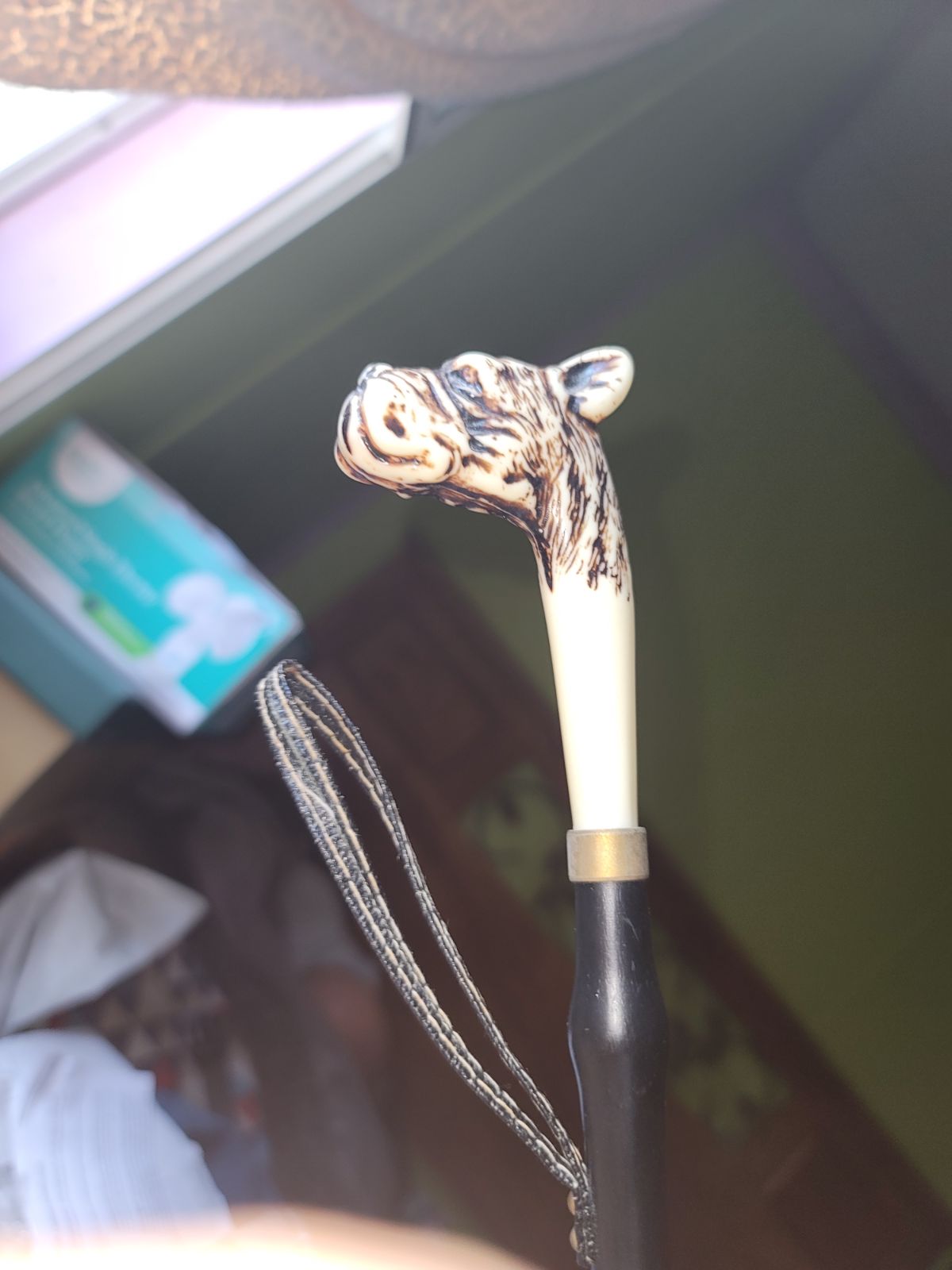 Bulldog Shoe Horn