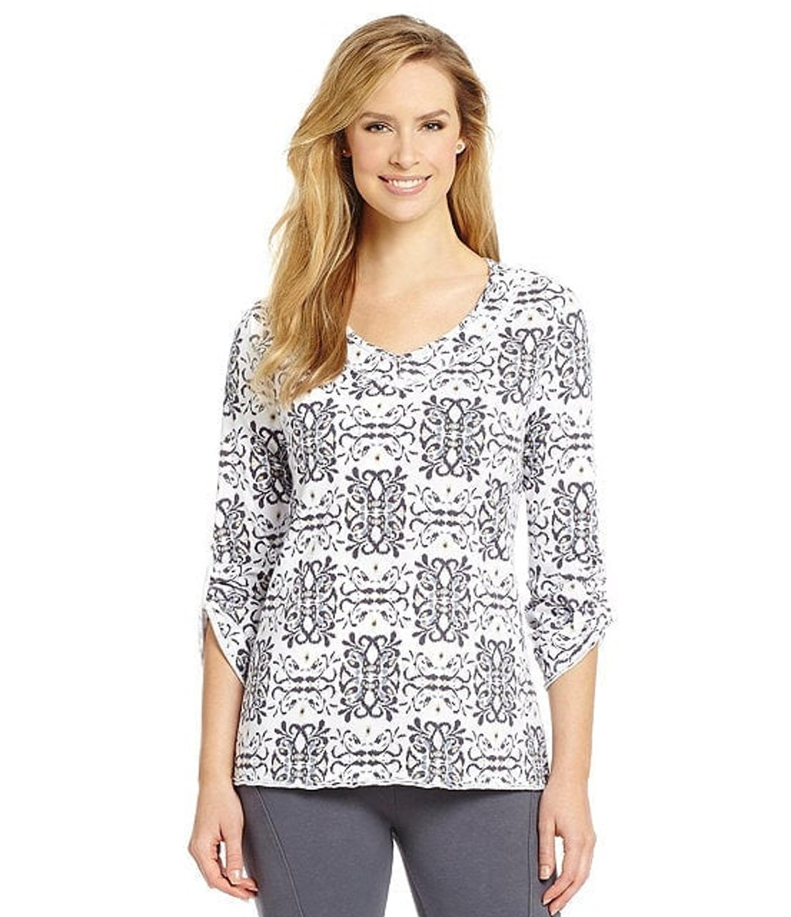 NWT Fresh Produce XS/Small V-neck top with tab sleeves runs large