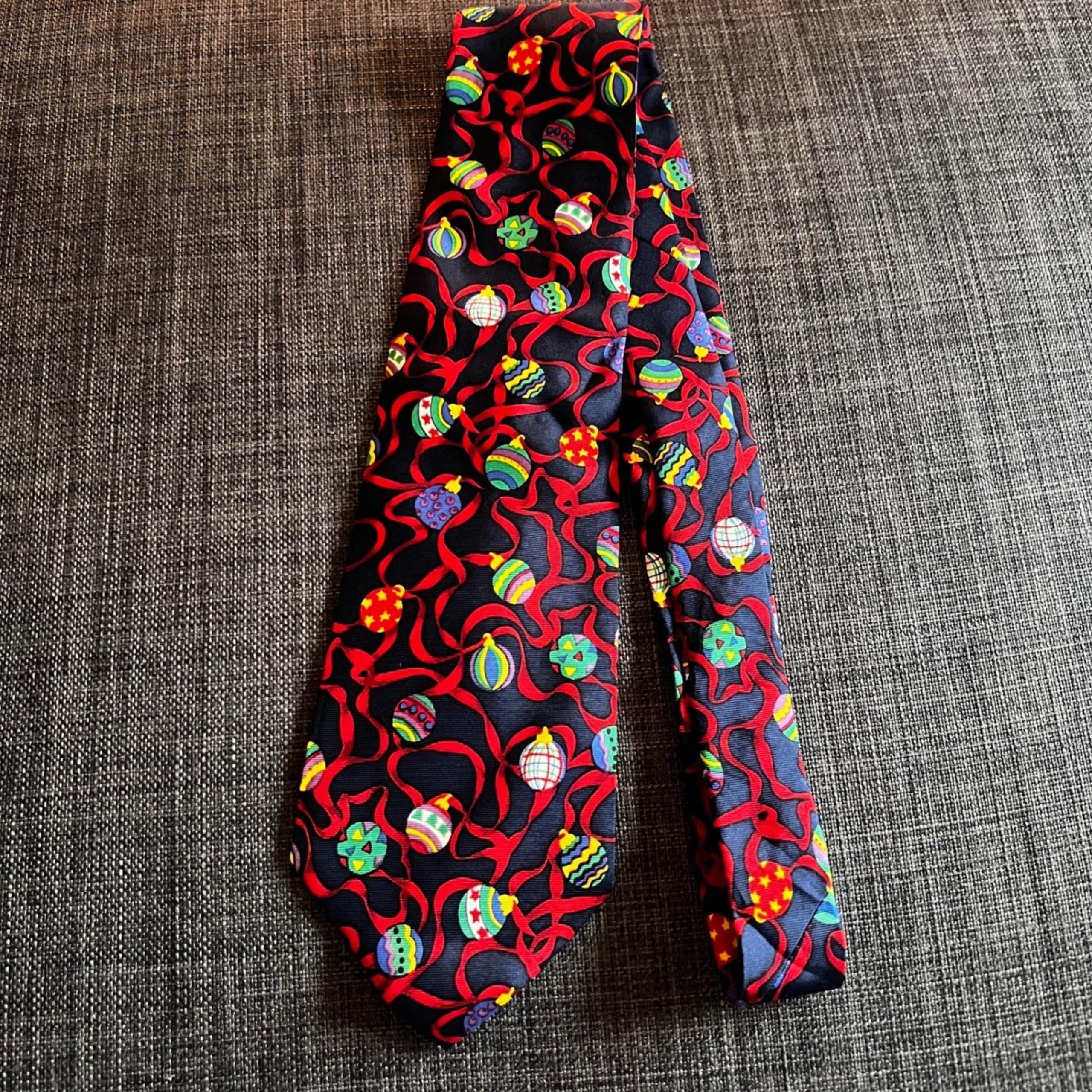 A.L.Y.N.N. Christmas Ornaments Necktie Holiday Party Silk Made in USA 0231