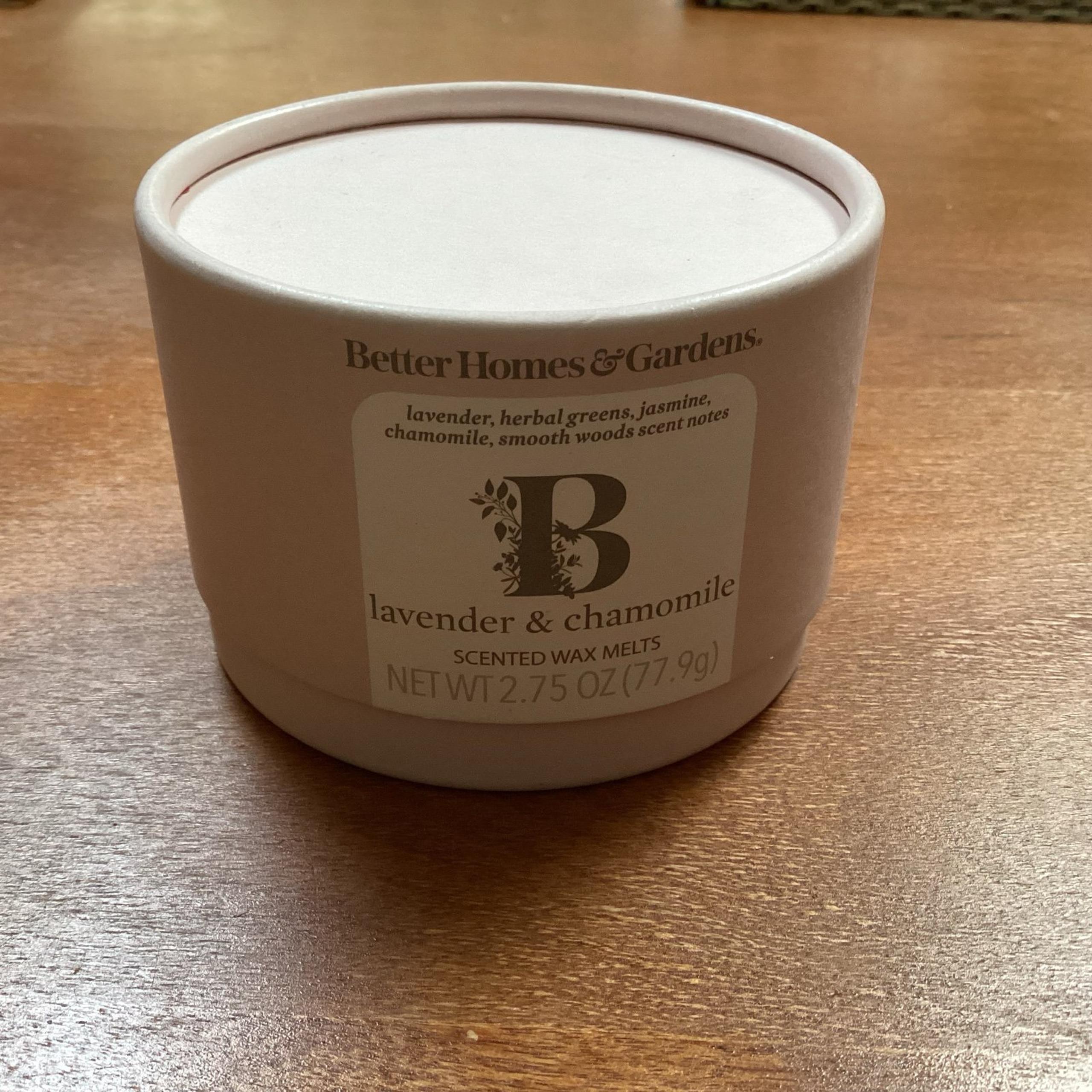 Better Homes & Gardens Lavender & Chamomile Scented Wax Melts 
10 pc