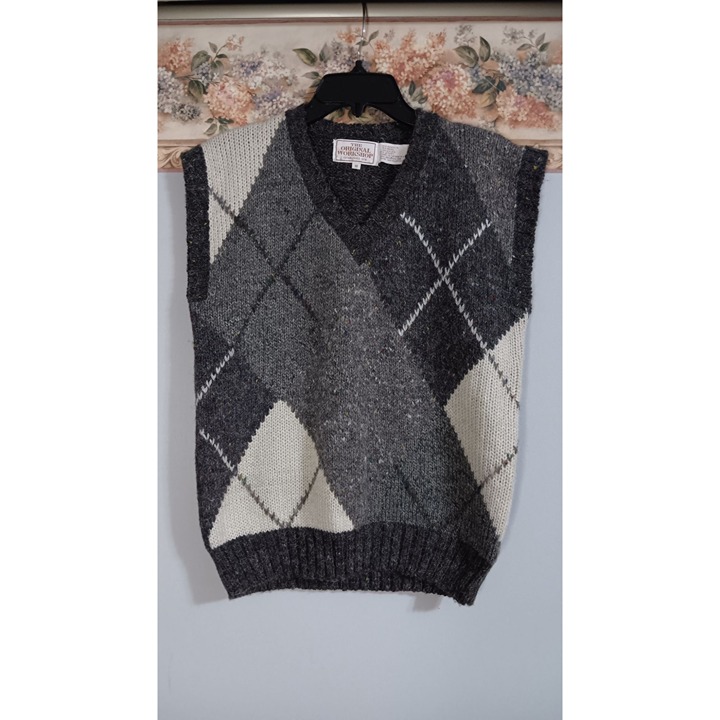 The Original Workshop Medium Grey Wool Knit Vintage Classic Academic Retro Vest
