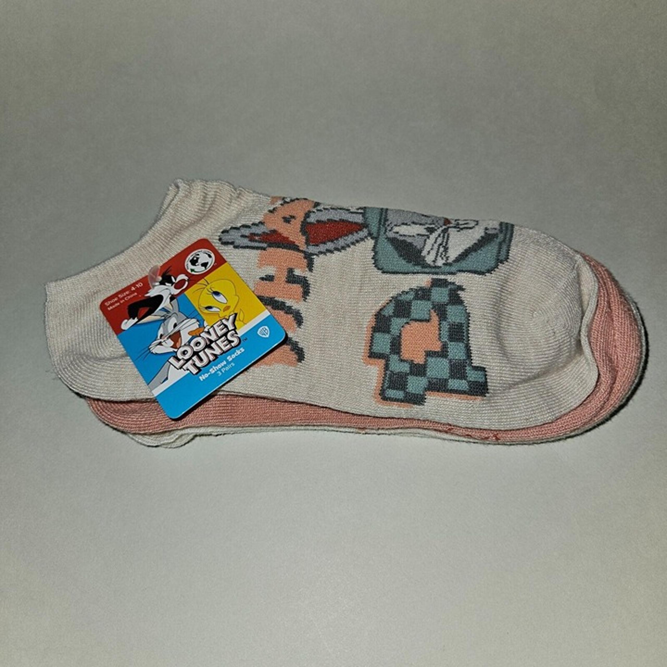 NEW 3 Pairs Looney Tunes No Show Socks Women's 4-10 Bugs Bunny Marvin Sylvester