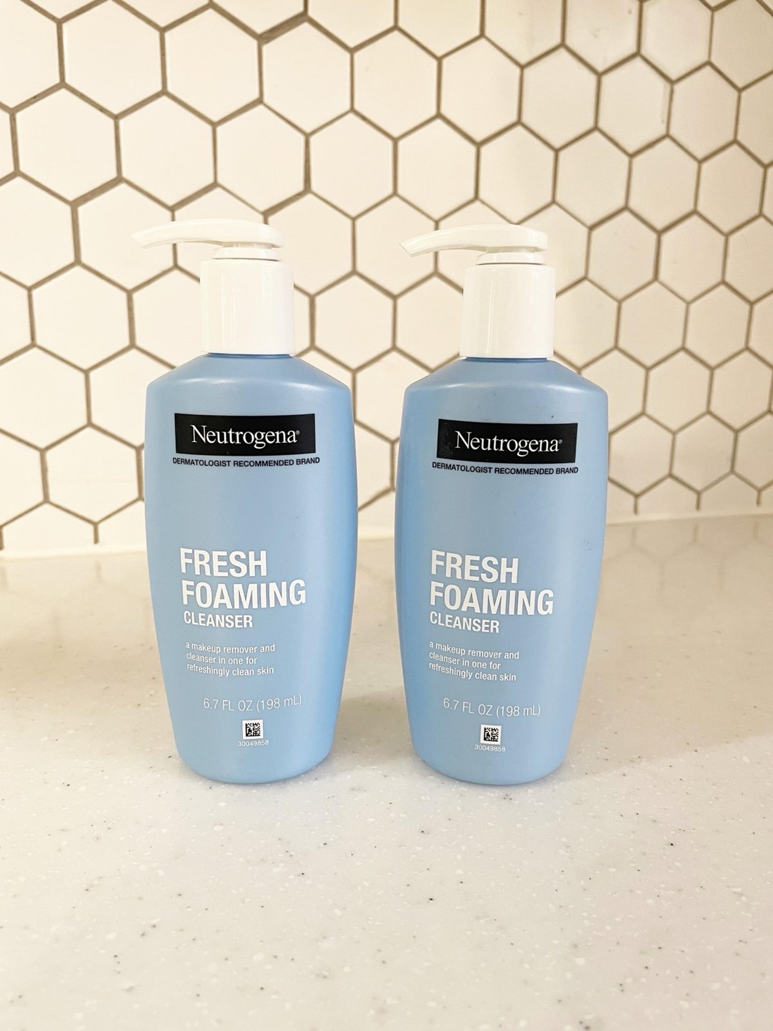 2 pack Neutrogena Fresh Foaming Face Wash 6.7oz
