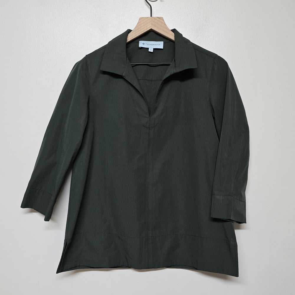 Tuckernuck Women Margot Blouse Top V Neck Collar Shirt Sz Small Green Shell