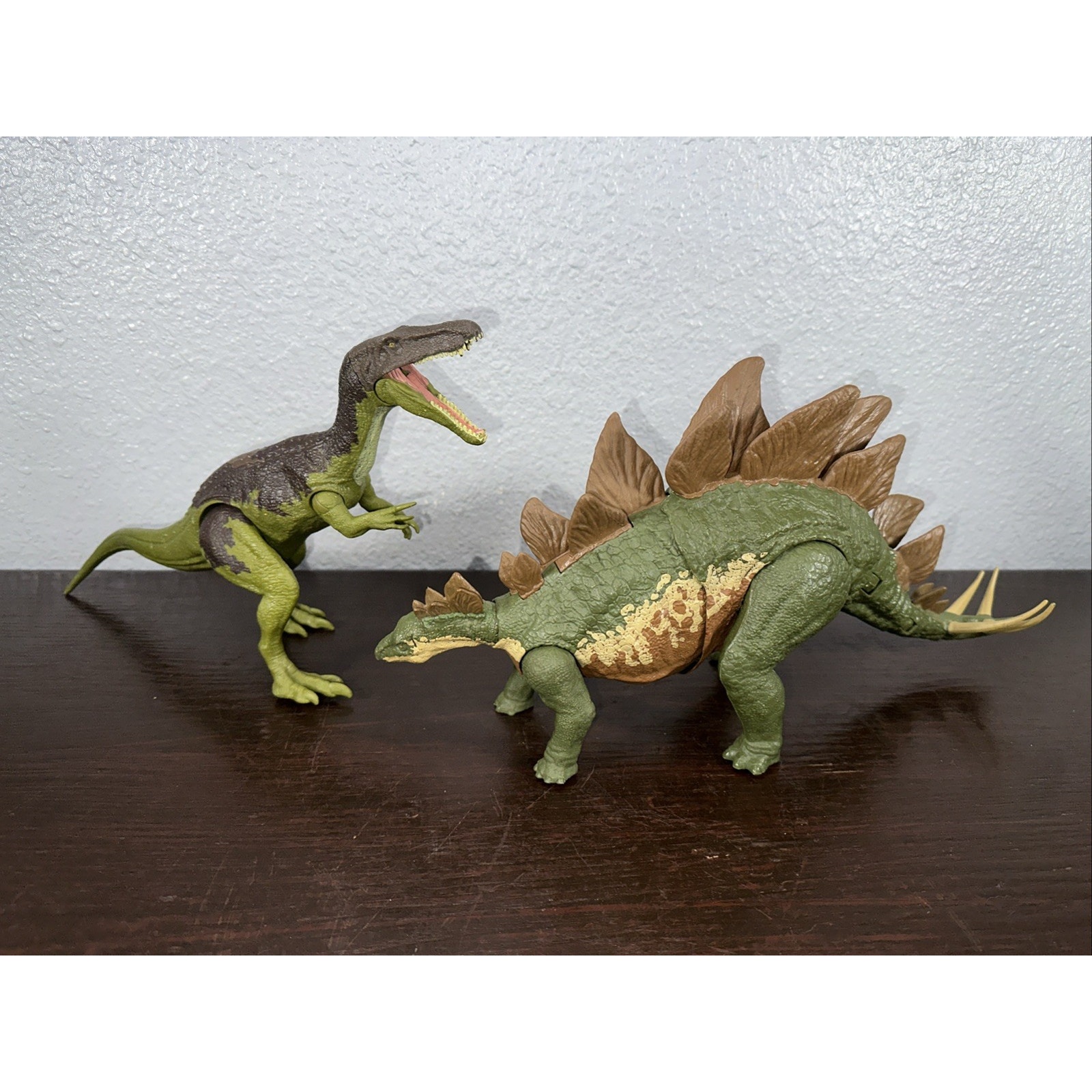 2017 Jurassic World Camp Baryonyx & Stegosaurus Dinosaur Action Figures