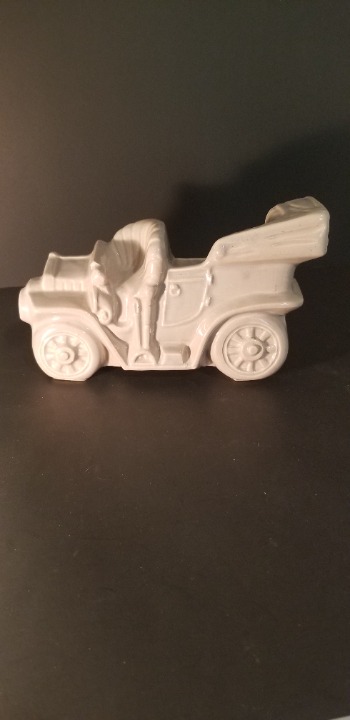 ART POTTERY VINTAGE TRUCK DECOR PLANTER