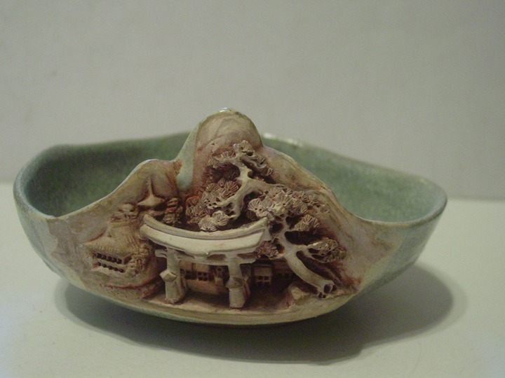 Unique Japanese Vintage Bank Ware Pottery Bowl