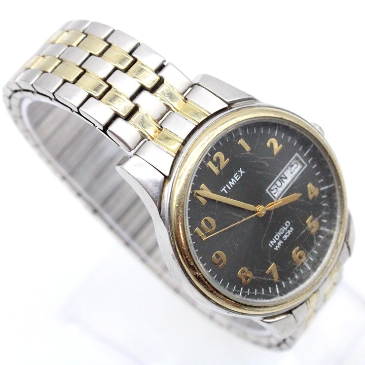 Vintage TIMEX Watch Mens Silver Tone Stainless Steel Big Numbers Expandable Band