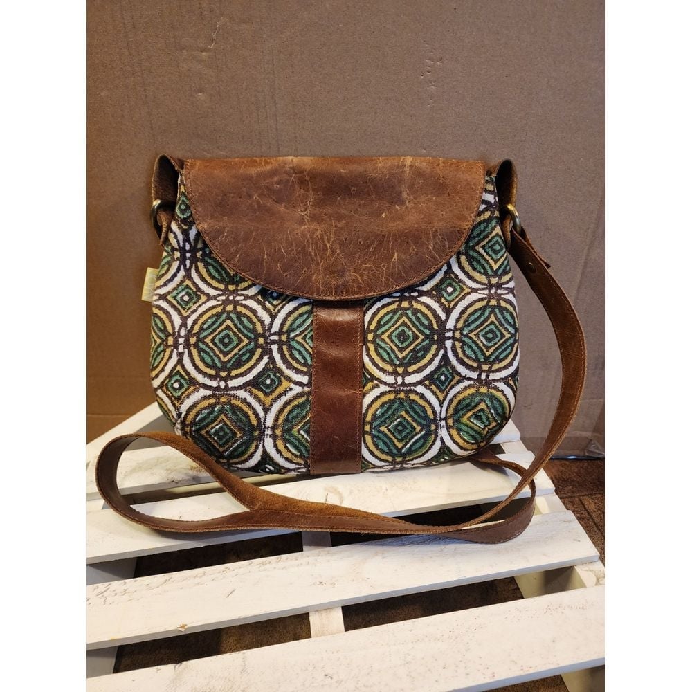 Joyn Womens Leather Crossbody Bag, Bohemian Green, One Of A Kind