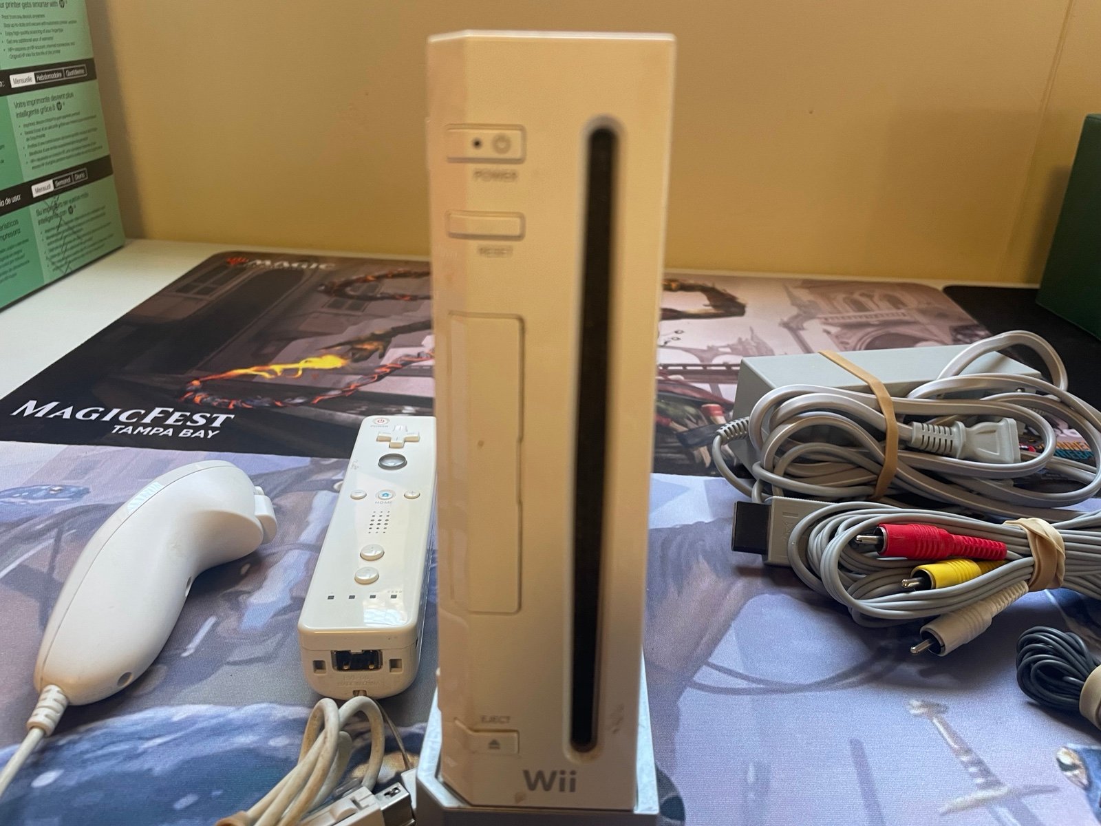 TESTED Nintendo Wii, Controller, Nunchuck, all wires included (A) console