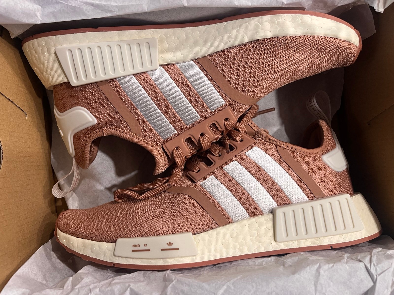 Adidas NMD_R1 Shoes Women Running Casual Shoes IG8336 Size 9.5