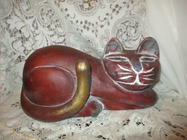 vintage hand carved folk art cat sculpture