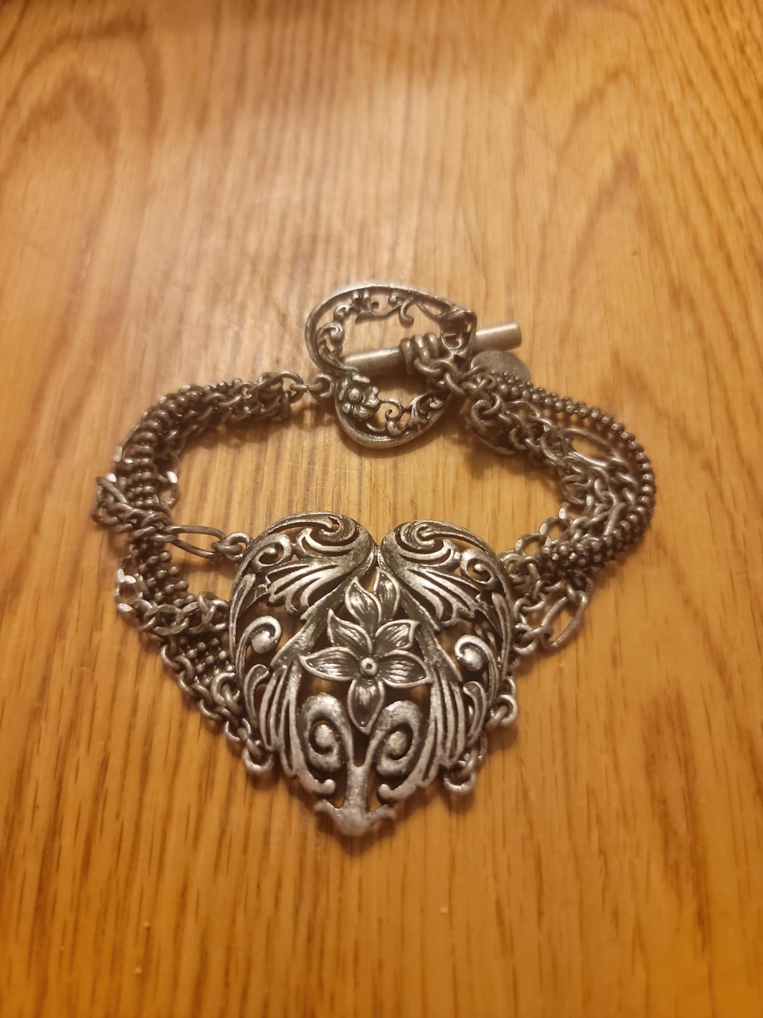 Nine West Vintage America Collection Heart Bracelet